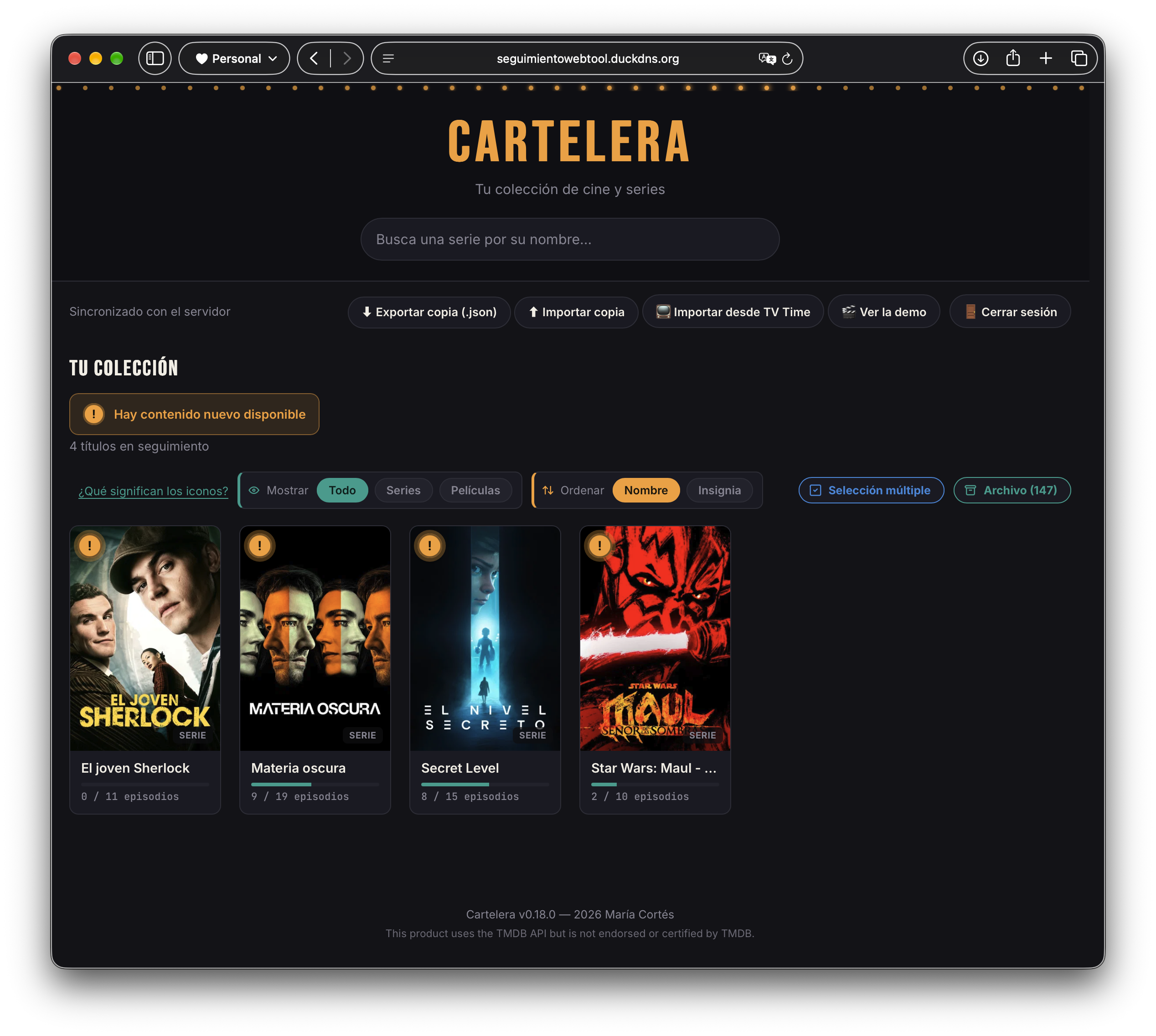 Captura de pantalla de Cartelera, una aplicación web para gestionar una colección de series. La pantalla muestra un buscador, opciones para importar y exportar la colección, filtros y ordenación, selección múltiple y cuatro series en seguimiento con su progreso de episodios.